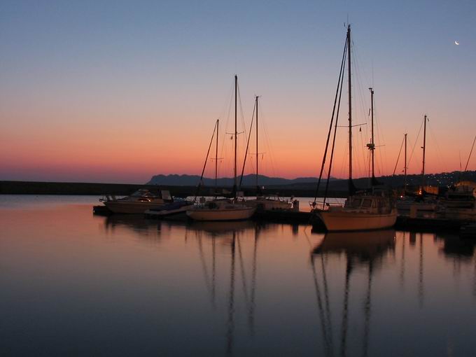 Port nocą