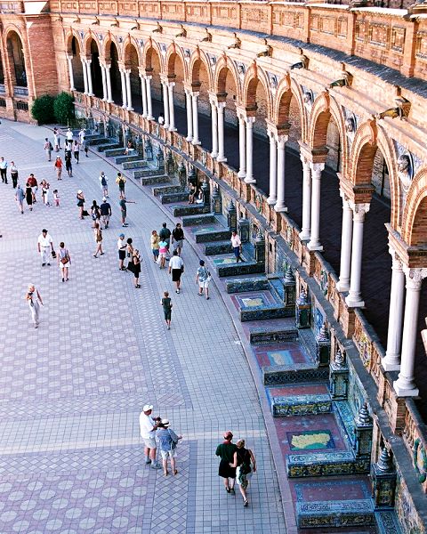 Plaza de Espana w Parque Maria, Sewilla (Hiszpania)