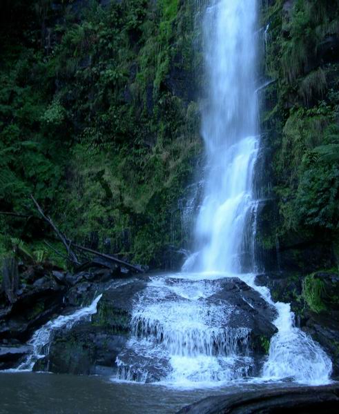 Erskine Waterfall