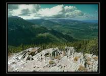 Widok na Karkonosze ze Skalnego Stołu