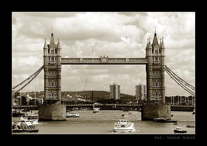 UK #4: Tower Bridge, London