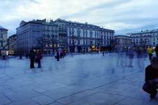 rynek przed zmrokiem