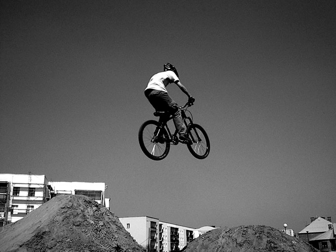 dirt jumping /1