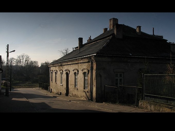 Staszów-zwyczajny dom przy zwyczajnej ulicy