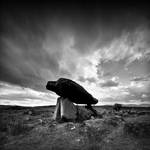 The Kilclooney Dolmen..  zbudowany około 5500 lat temu