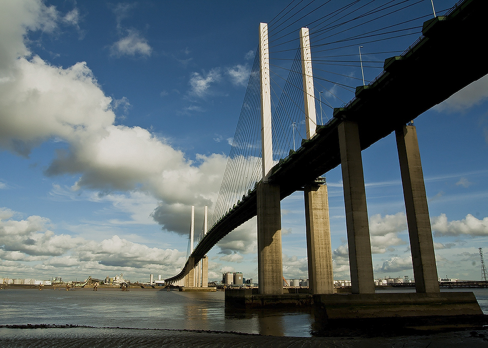 Queen Elizabeth II Bridge