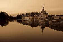 Chateau Chantilly N/B