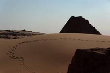 Piramidy w Meroe 2. Sudan.