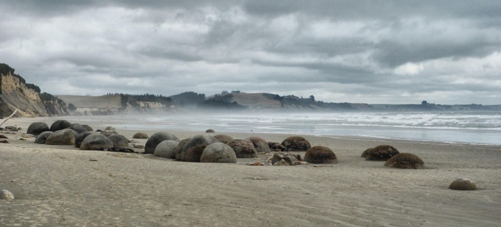 Maoraki Boulders. NZ