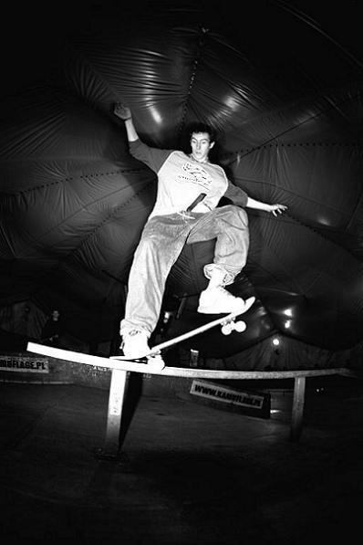 Tomasz Goławski fs nosegrind,jutrzenka