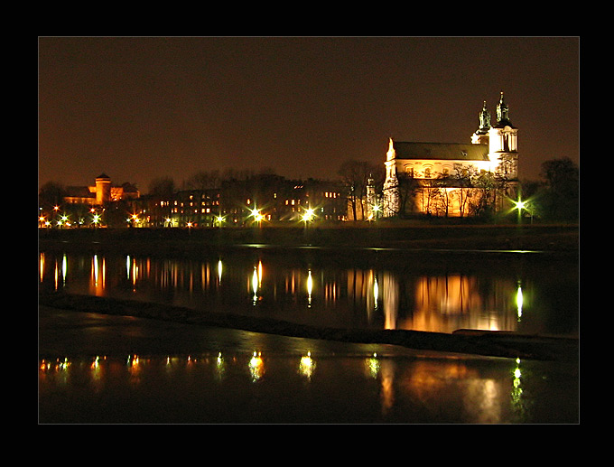 Vistula by night