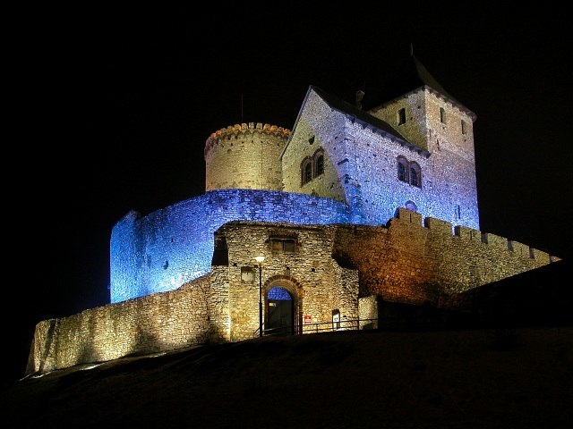 Będzin by night...