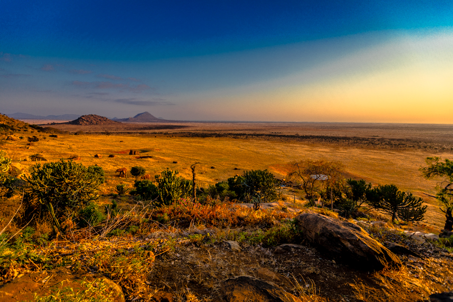 Wschód słońca nad Tsavo 2018