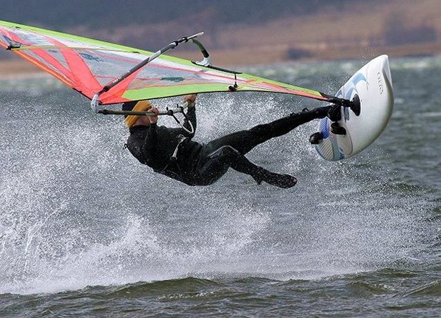 Windsurfing- Pierwszy Dzień Wiosny 2004 - Willy Skipper