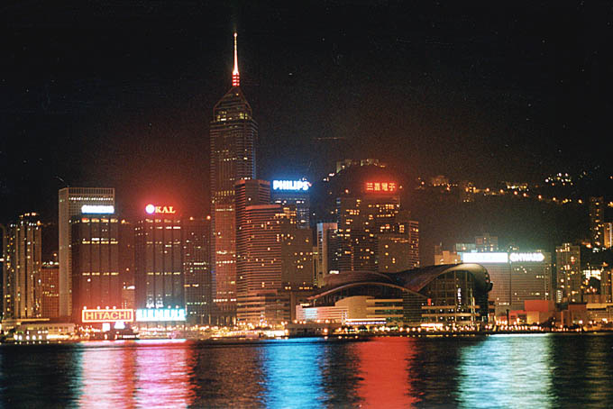 Hong-Kong by night