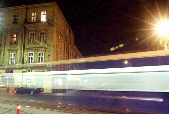 Zwykły tram w niezwykłym ujęciu