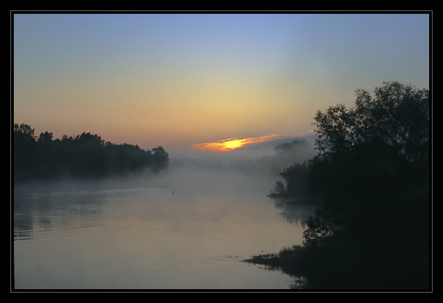 Narew o świcie