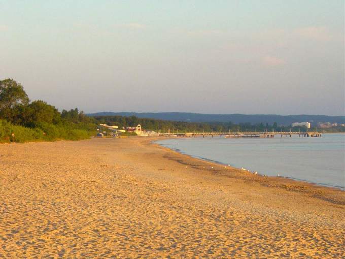 Gdańsk - plaża o wschodzie słońca