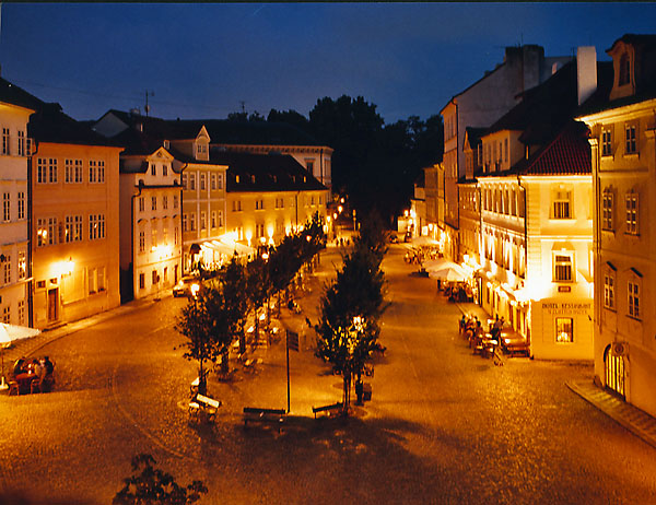 Praga: Kampa nocą...