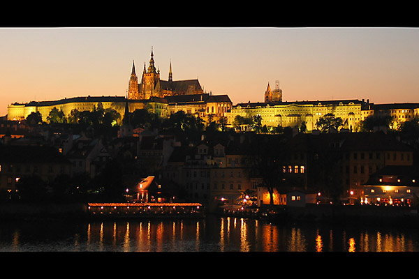 Praha Nocą