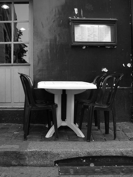 Paris 2003 - Mont Marte Cafe