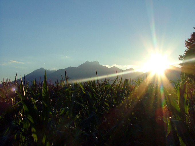 Tatry o zachodzie słońca