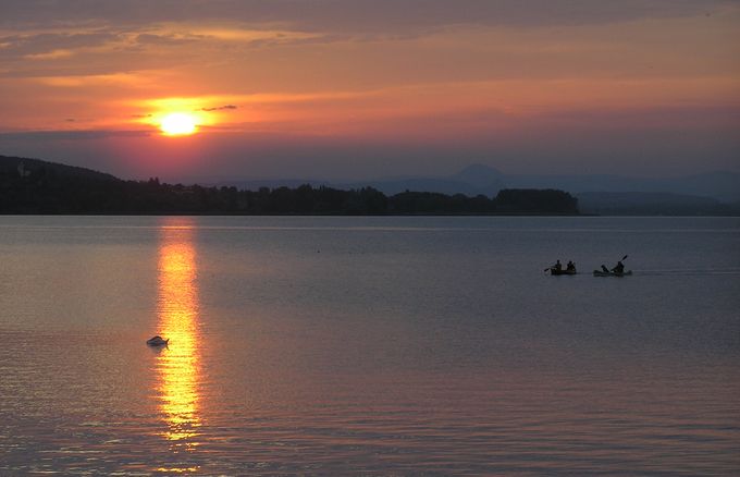 Jezioro Bodeńskie nocą