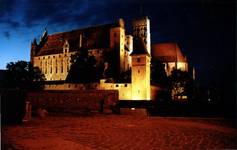 Malbork w nocy