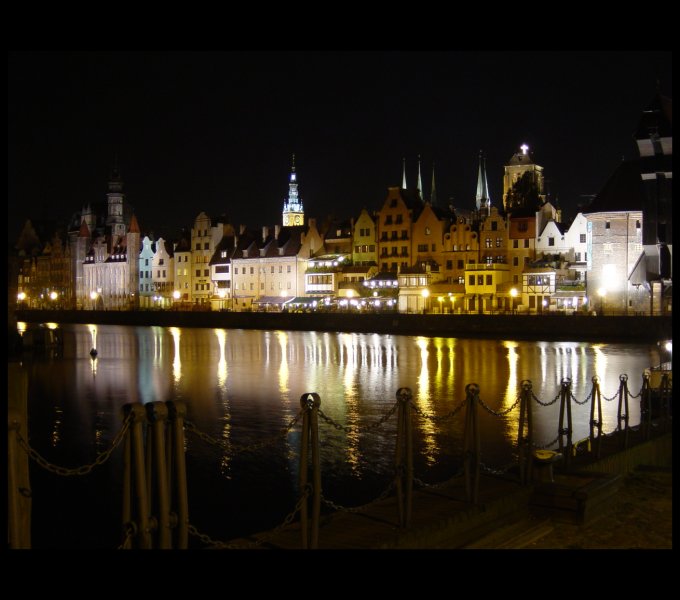 Gdańsk by night