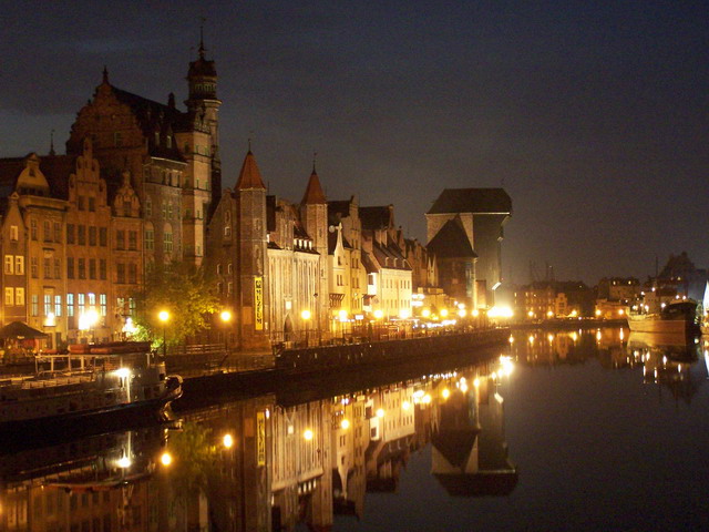 Gdańsk nocą