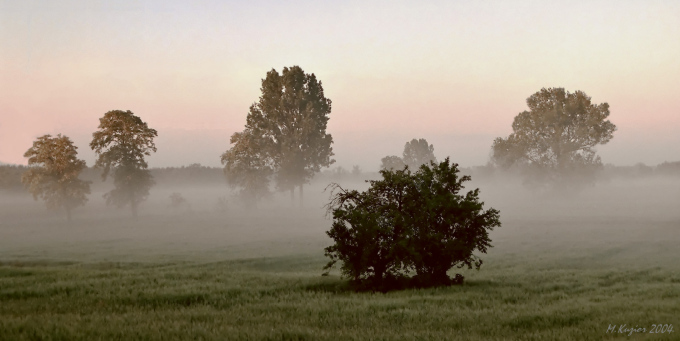 Październik