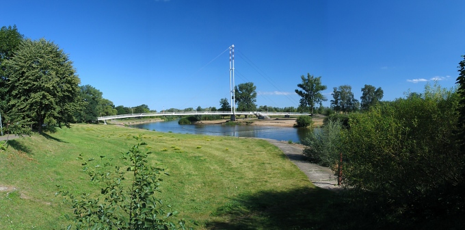 Panorama, biały most - Sieradz