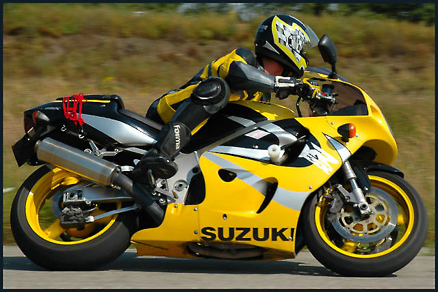 SUZUKI GSX R