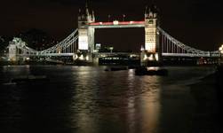 London Bridge Nocą