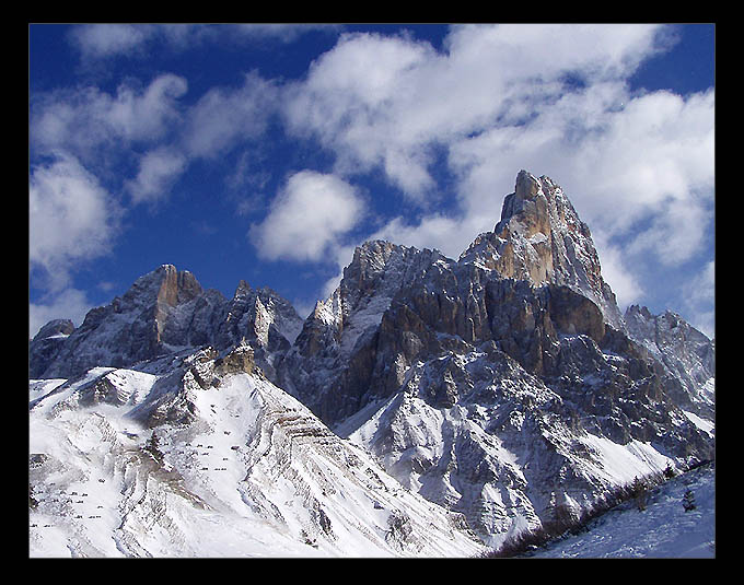 Widok z Passo Rolle (Dolomity)