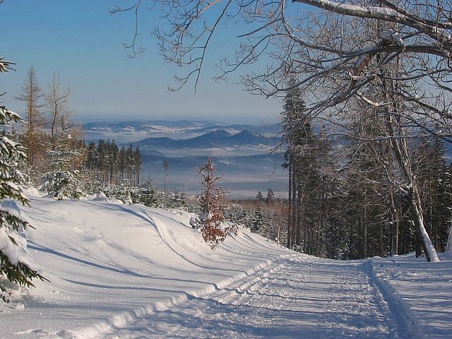 spacerniak nad chmurami ...