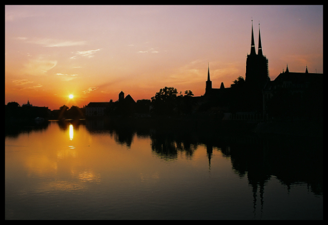 Wrocław w blasku zachodzącego słońca...