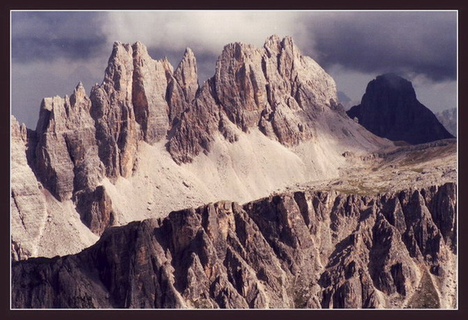 Dolomity - przed zaćmieniem słońca