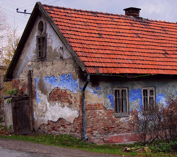 Domeczek obnaża swoje cegiełki