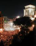 Rzym - Tłumy  na Piazza Venezzia