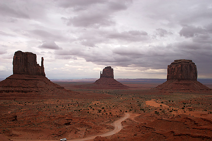 "Monument Valley"