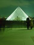 Paris pendant la nuit (Paris by night).