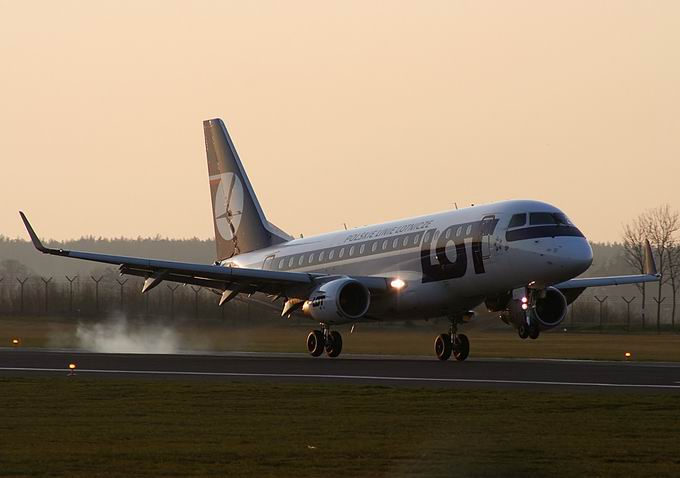 Embraer 170