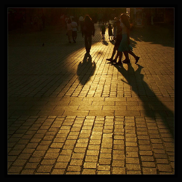 shadows on market square