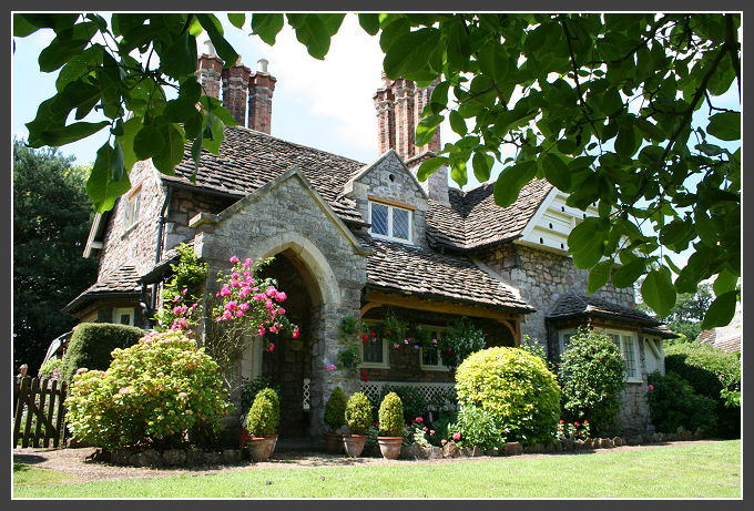 Old English Cottage at Hamlet Blaise (Bristol) ::..