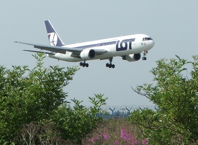 Boeing 767-35D/ER "Poznań"