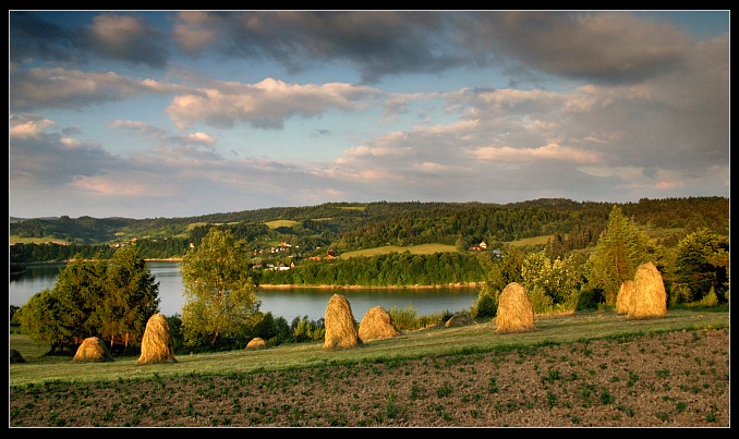 Zielone wzgórza nad Soliną