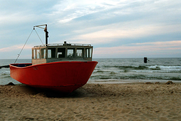 Łódź rybacka na plaży