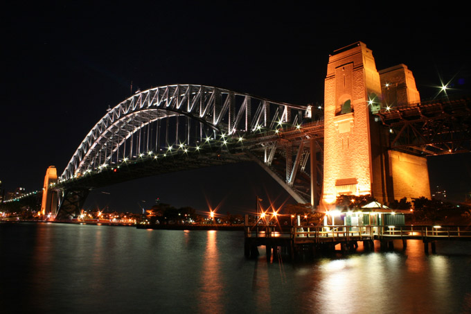 Sydney nocą - Harbour Bridge