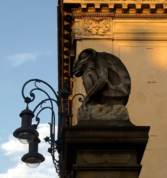 "strażnik lamp"